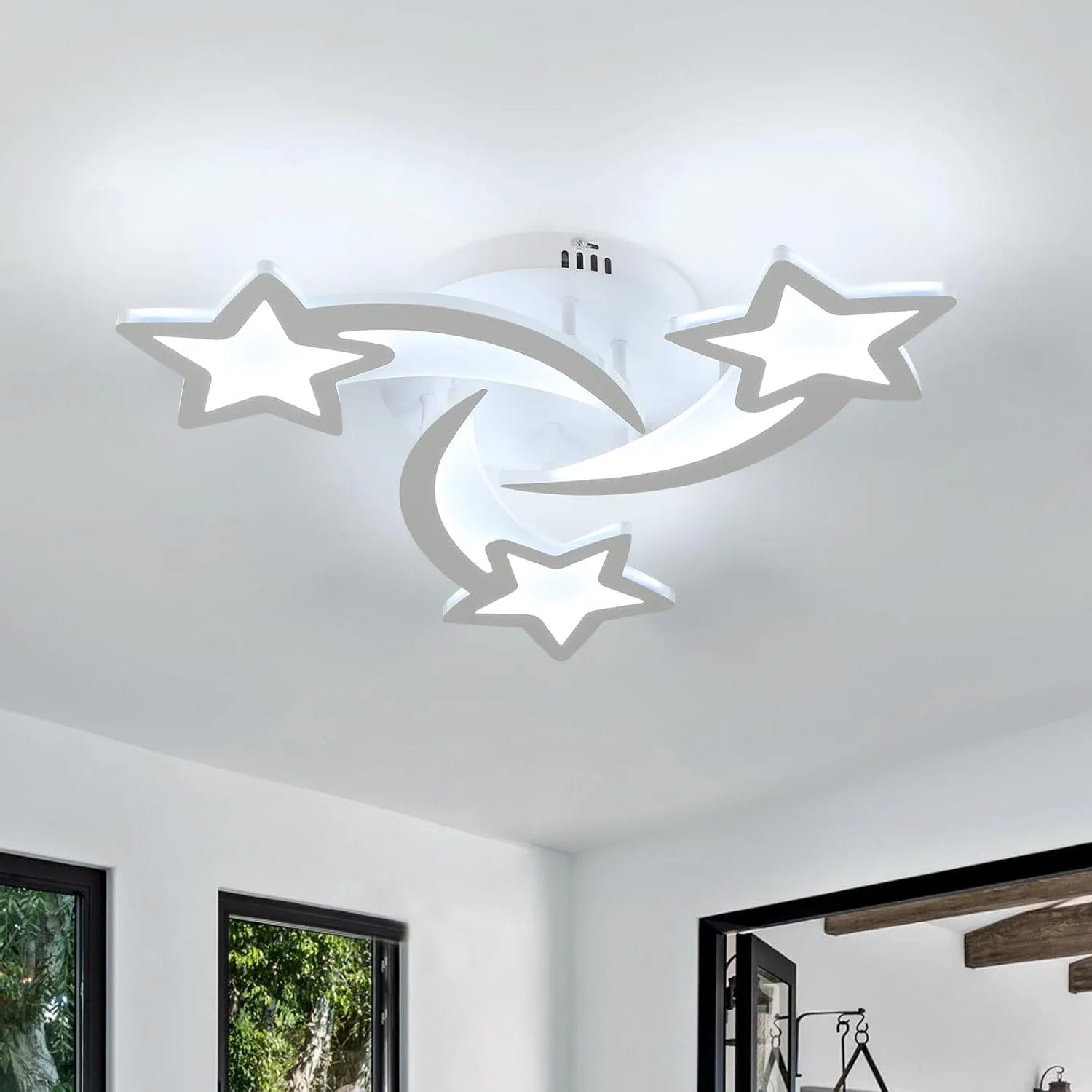 Pulteliu valdomas AURALITE LED šviestuvas