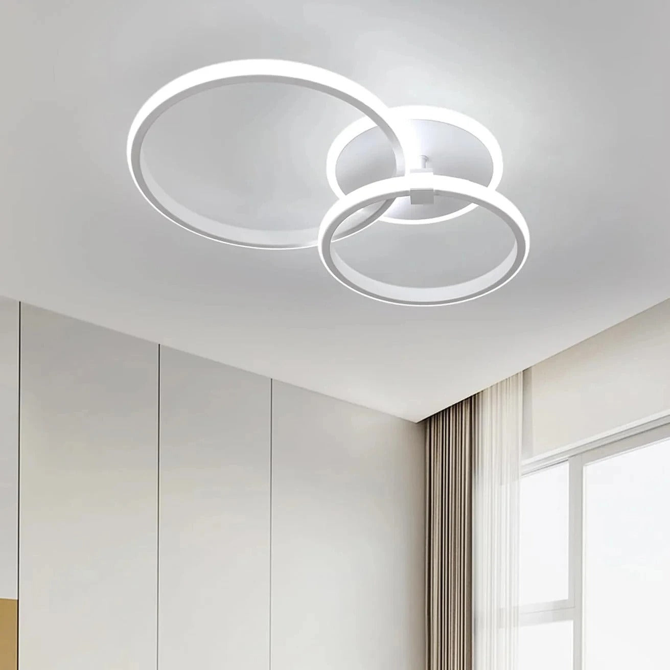 Modernus LED lubinis šviestuvas